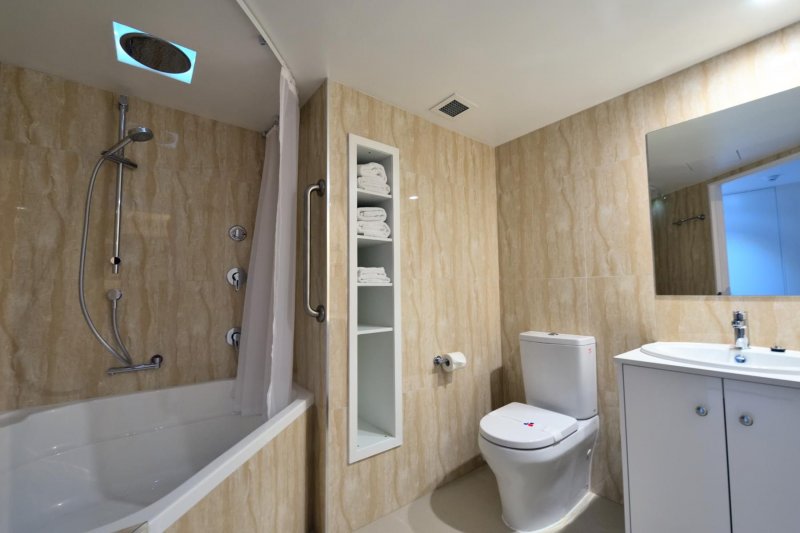 Broadwater Accommodation Bathroom
