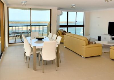 Broadwater Resort Gold Coast Open plan living/dining area